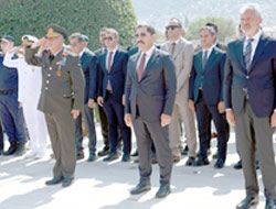 ATAT�RK ANITI�NDA 23 TEMMUZ ANMA T�REN� GER�EKLE�T�R�LD�