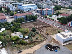 �SKENDERUN�DA HALK EKMEK ���N �LK KEP�E VURULDU!