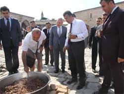 Tarihi Osmanl Yemekleri Tarihi Klliye'de Tantld